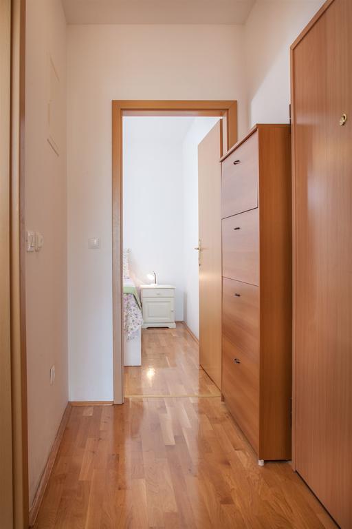 Apartment Paula Promajna Exterior foto
